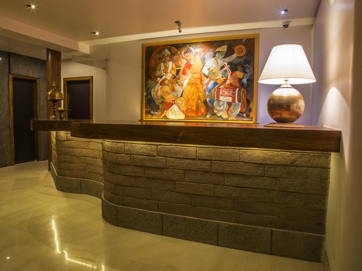 The Guwahati Address By Centre Point Esterno foto
